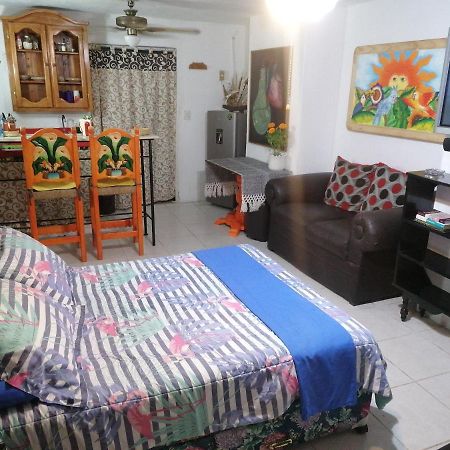 ¡Confortable Y Privado! - Ubicado En Av. Principal グアダラハラ エクステリア 写真